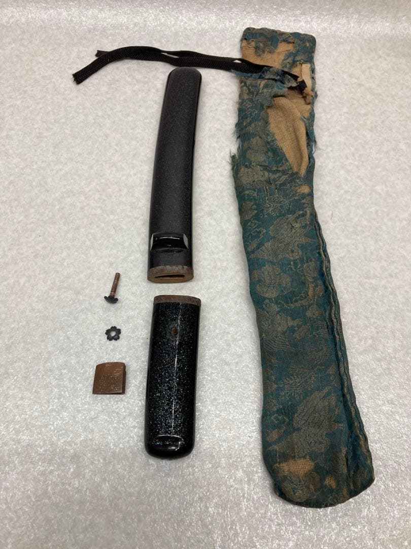 当時物 時代物 本格的な造りの短刀 鞘 螺鈿細工 小柄/刀剣/刀装具 日本刀
