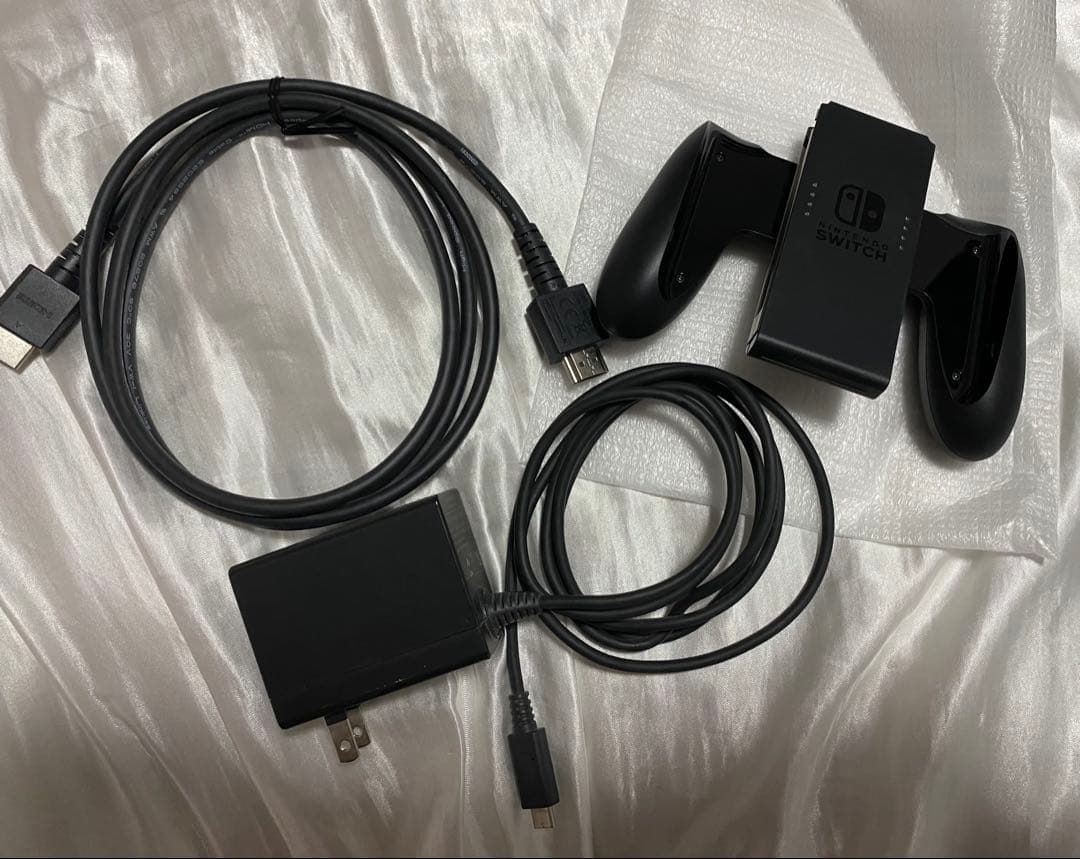 Nintendo Switch 本体 + プロコン (中古)