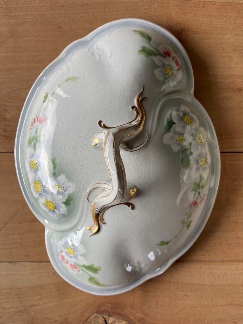 ルネヴィル陶器製スープ皿（デイジー装飾）、1900年頃