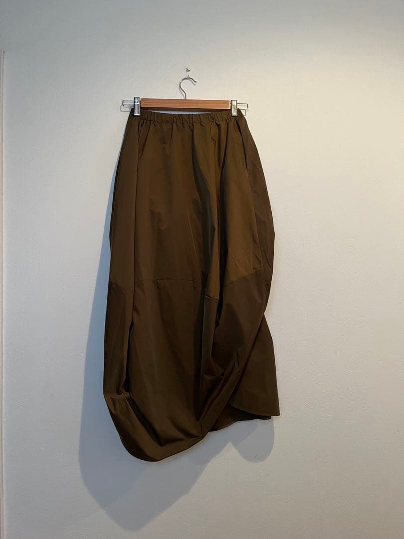 ENFOLD ストレッチタフタサイドタックスカート 36 カーキ