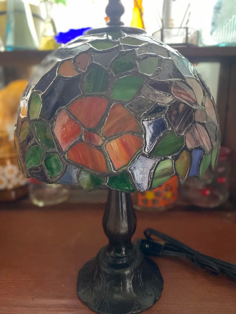 ステンドグラス　ランプ　卓上　シェード　インテリア