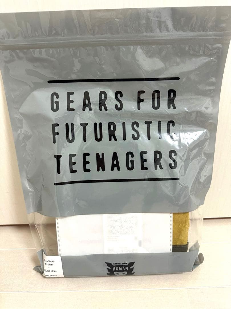 HUMAN MADE 小型バッグ カーキ・ベージュ