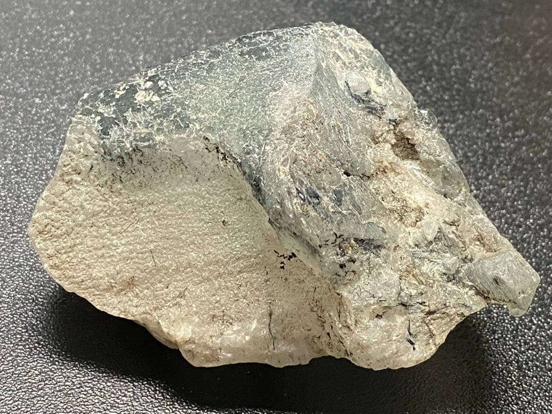 ブルー　ザギマウンテンクォーツ ザギ水晶 233g