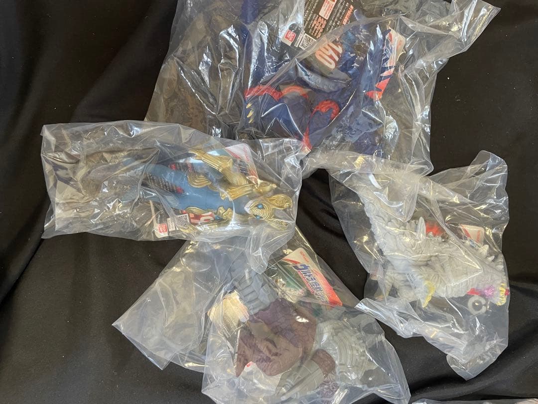 ウルトラヒーロー怪獣シリーズ　２２体セット　タグ付　トリガー