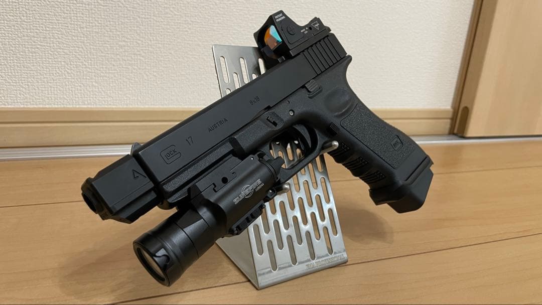 東京マルイglock17 gne3 カスタム　ホルスター付き