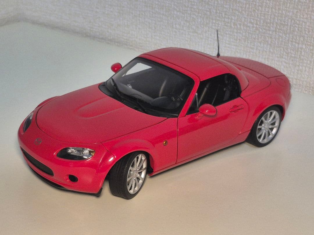 1/18 AUTOart　Mazda MX-5　Roadster　左ハンドル