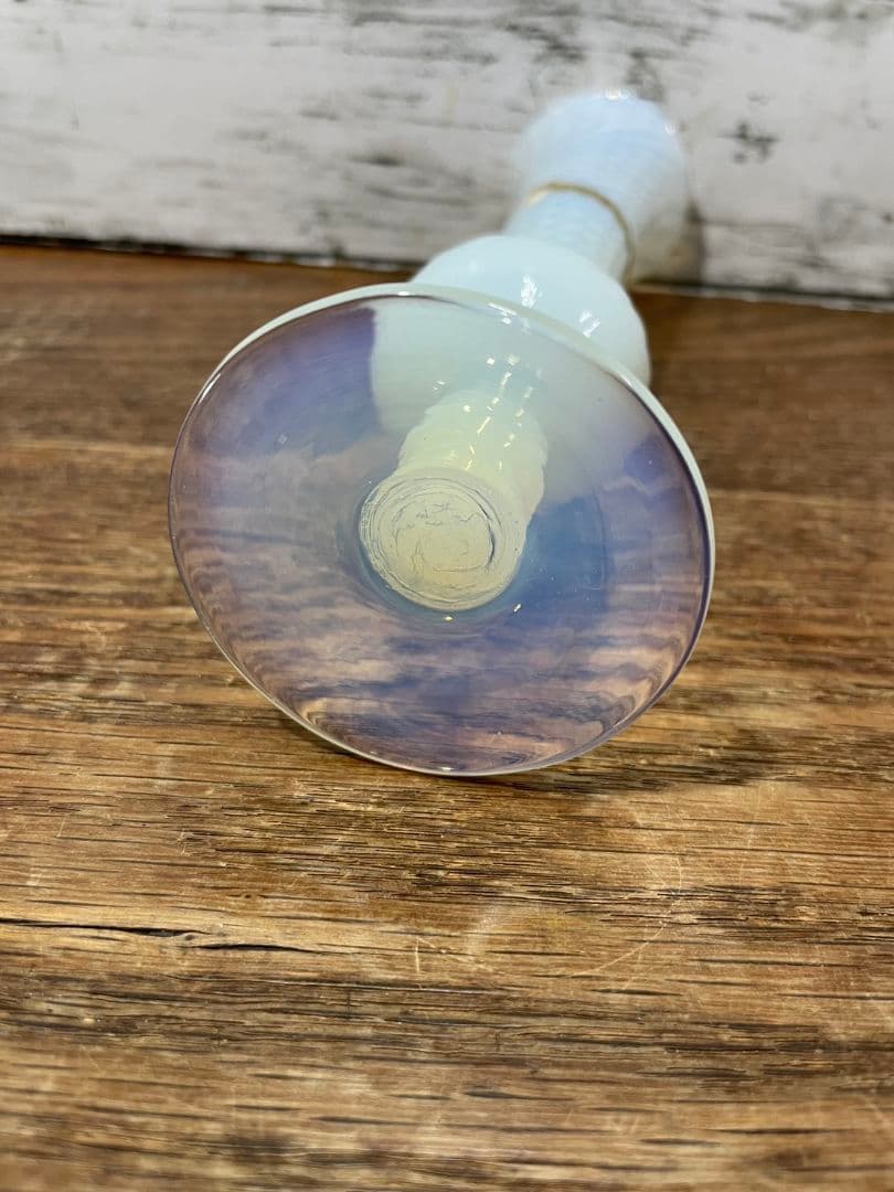 フランスアンティーク オパールセントガラスの花瓶 フリル 一輪挿し