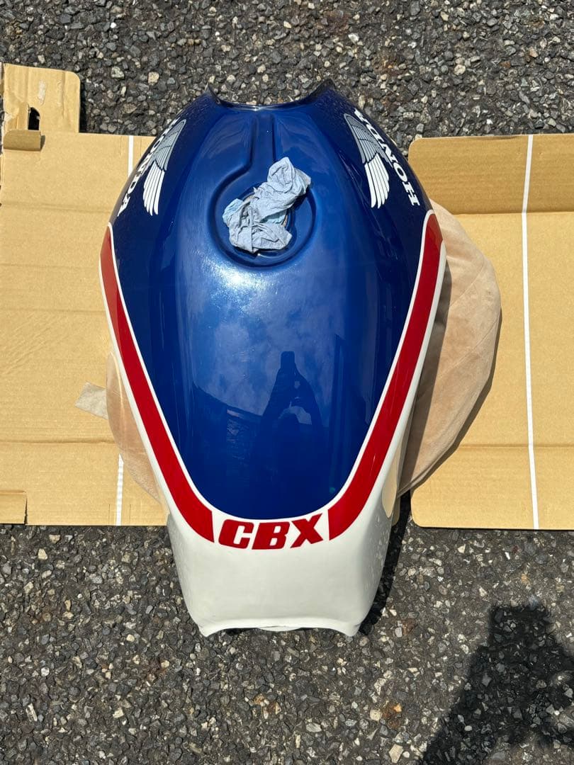 CBX400F タンク ペイント済み 鑑賞用だったCBR400Fエンジン用