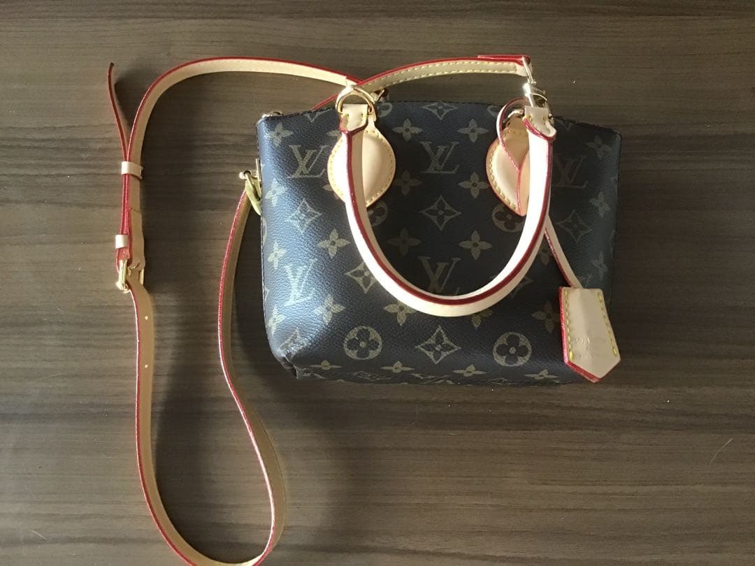 ht.　　ルイヴィトンレディースショルダーバッグ美品