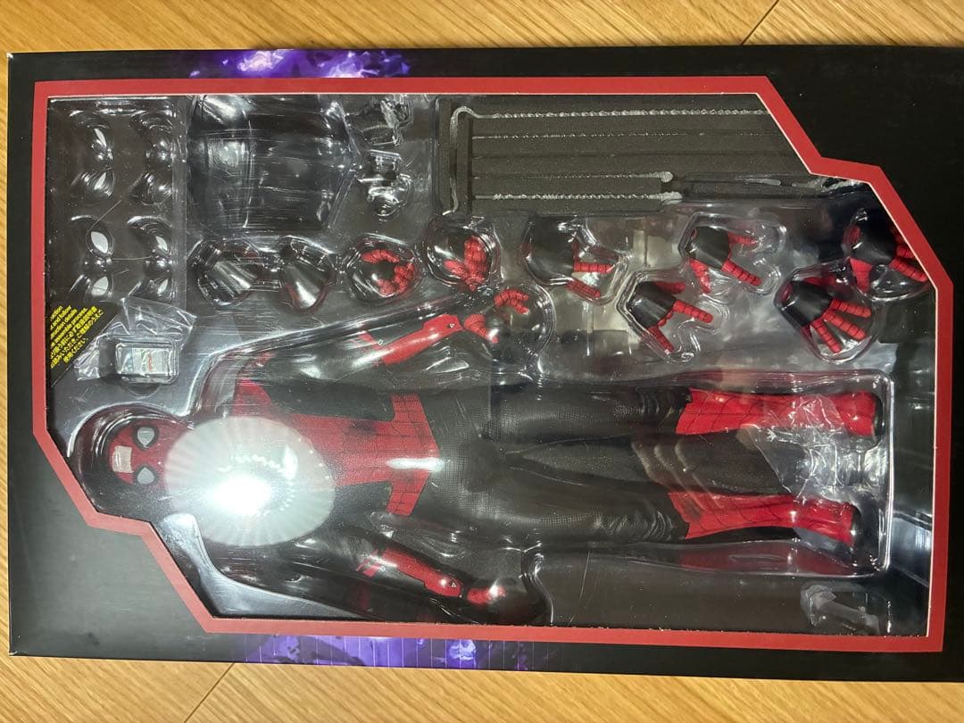 Hot Toys スパイダーマン バトリングバージョン MMS625欠品あり