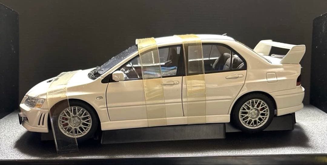 オートアート 三菱 ランサーエボリューションⅦ 1/18