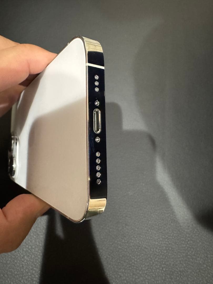 iphone14pro 256gb 94% 少しひびあり