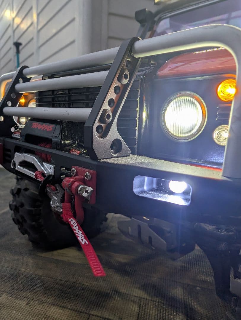 Traxxas　TRX-4 ディフェンダー　クローラーラジコン　トラクサス