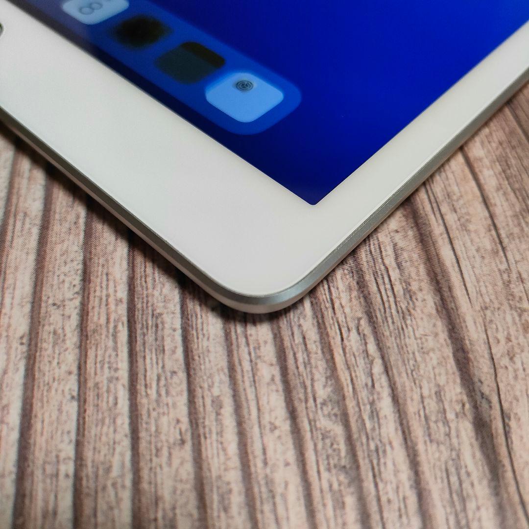 iPad 第7世代 32GB SIMフリー 美品