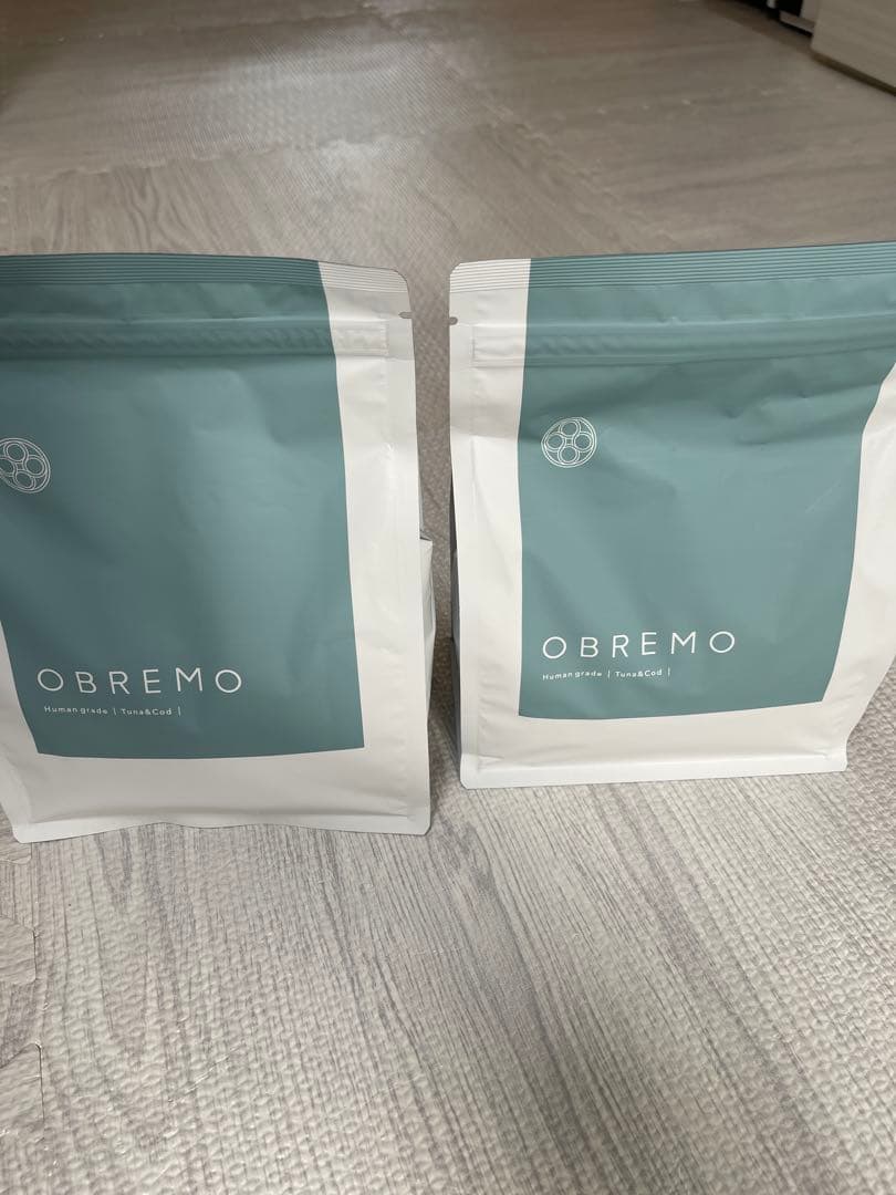 りぼん　オブレモOBLEMO ドッグフード（まぐろ&たら）2袋