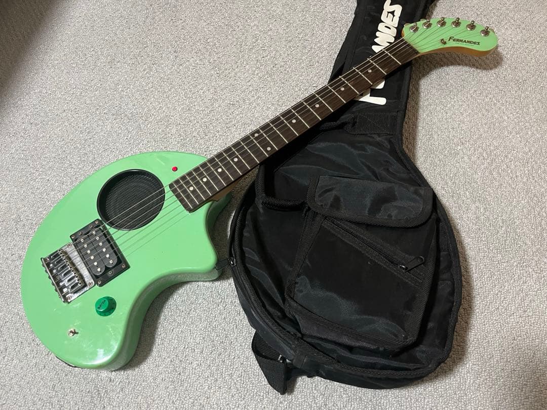 音出ます！ZO-3ミニエレキギター グリーン緑フェルナンデス