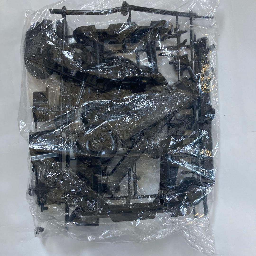 REVELL Visiblle V8 エンジン模型　1/4スケール