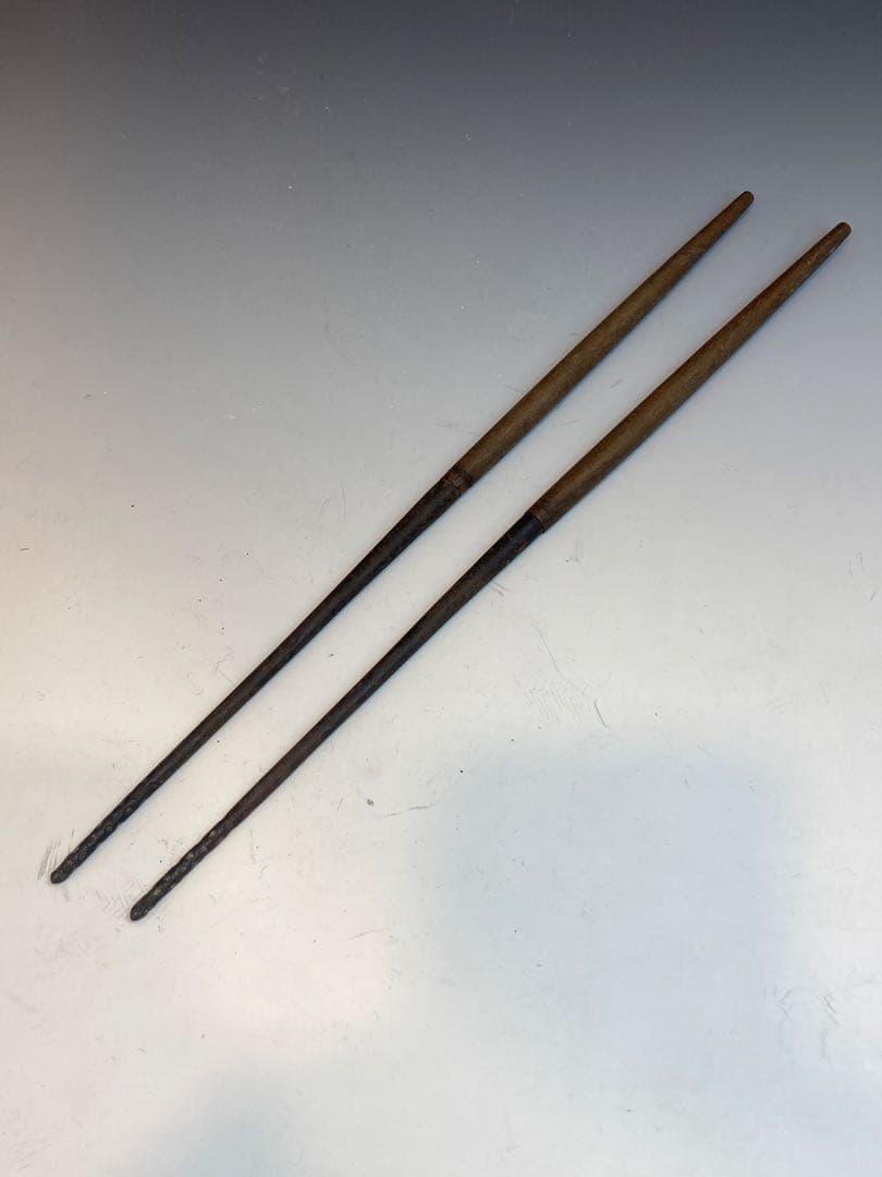 即中斎書付箱 釜師 吉羽與兵衛与兵衛 作 真鍮椎形火箸 茶道具