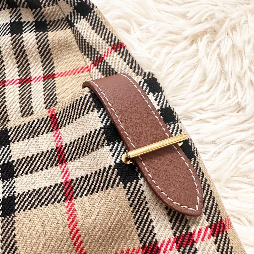 極美品✨️バーバリーロンドン 近年 ノバチェック スカート ベージュ 革ベルト
