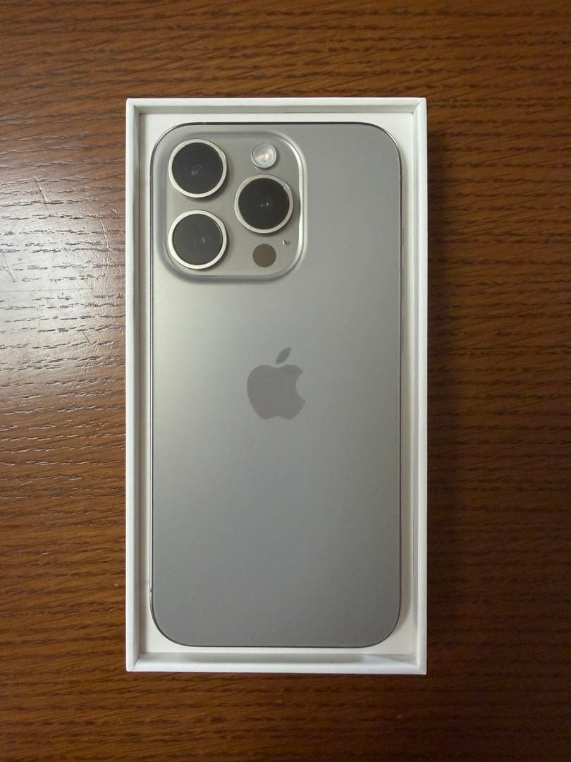 R*i様 iPhone 15 Pro 128GB ナチュラルチタニウム SIMフ