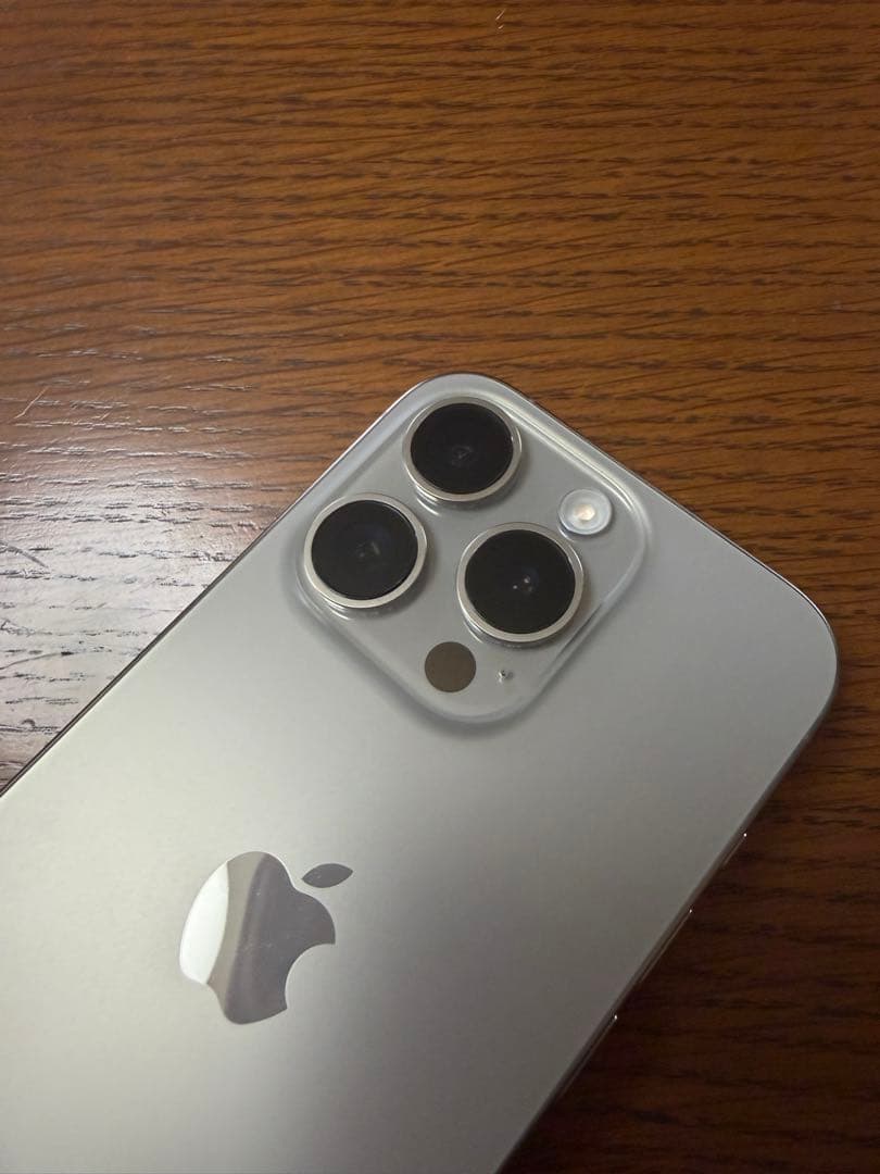 R*i様 iPhone 15 Pro 128GB ナチュラルチタニウム SIMフ