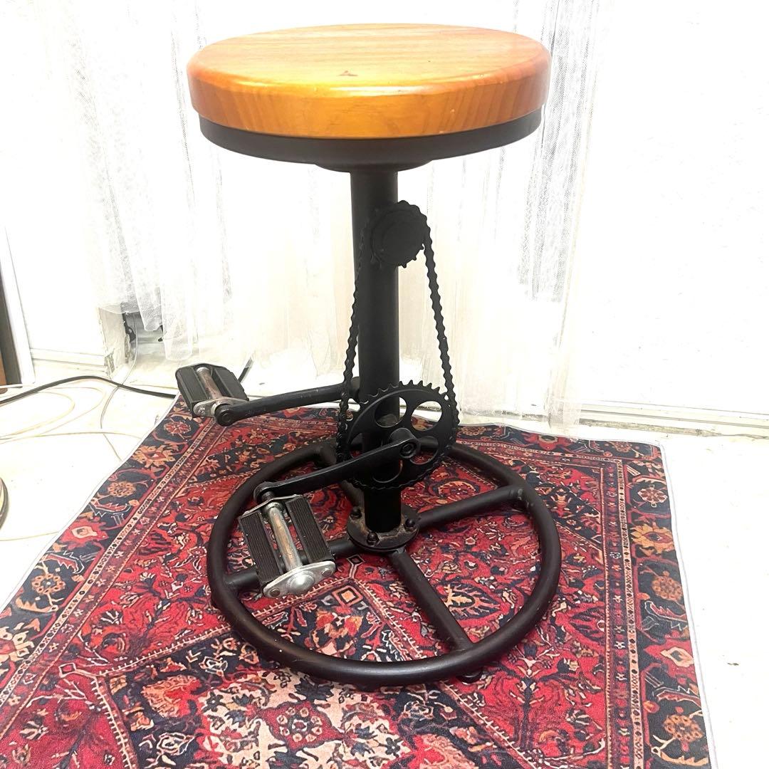 【インダストリアル、ヴィンテージ・スチールスツール、オールドレトロ椅子カウンター