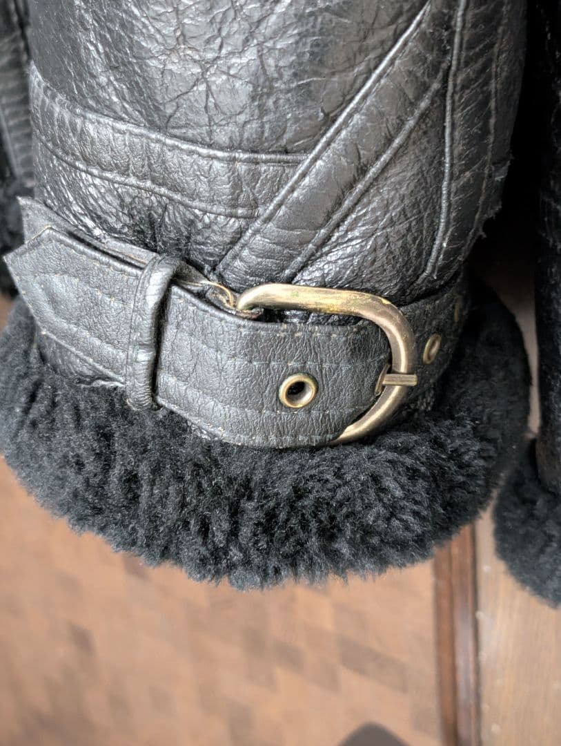 【美品】B-3フライトジャケット　リアルムートンレザージャケット　ブラック