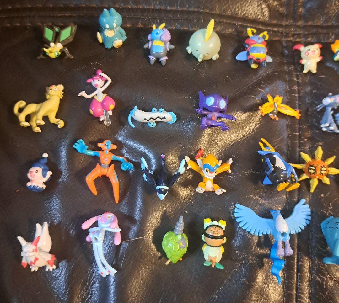 d*2様 ポケモン　フルカラーアドバンス　フィギュアのみ　38個セット