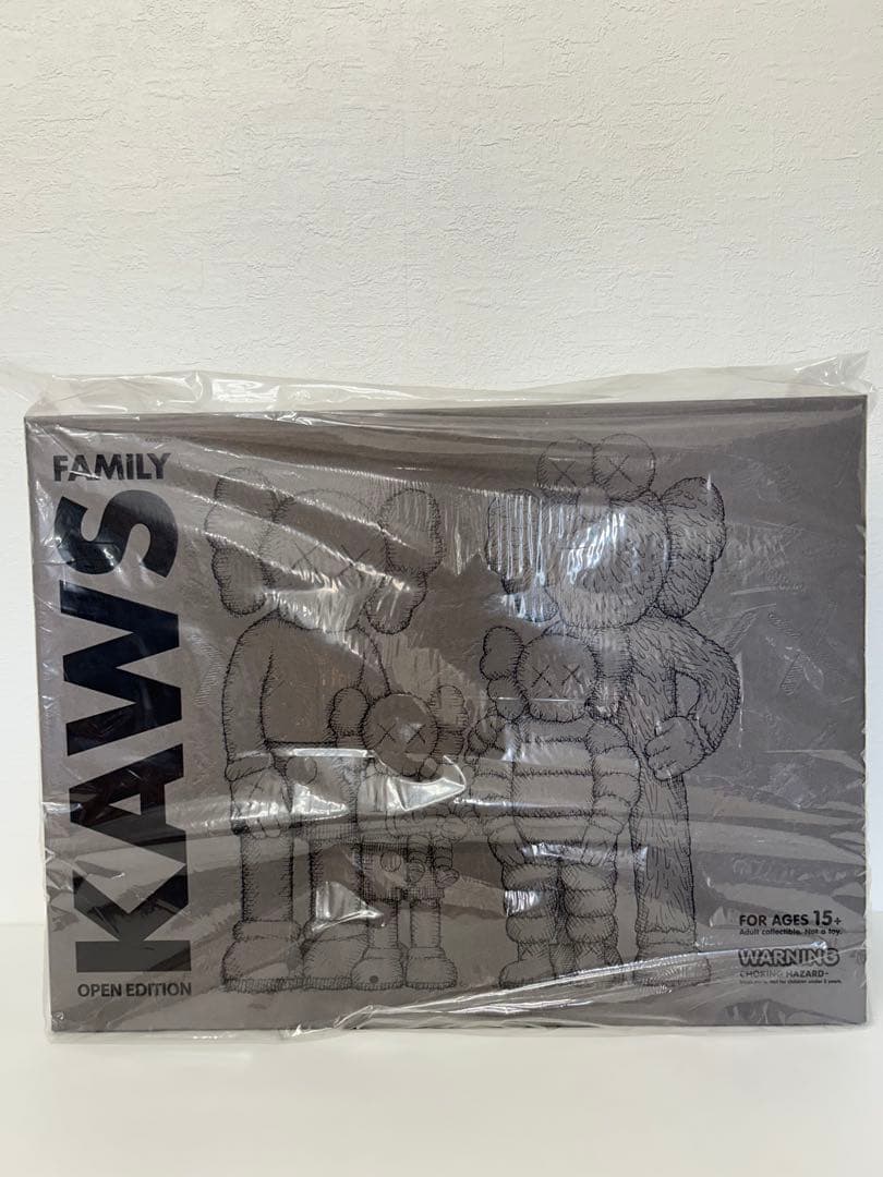 メディコムトイ KAWS Family Vinyl Figures 新品未開封