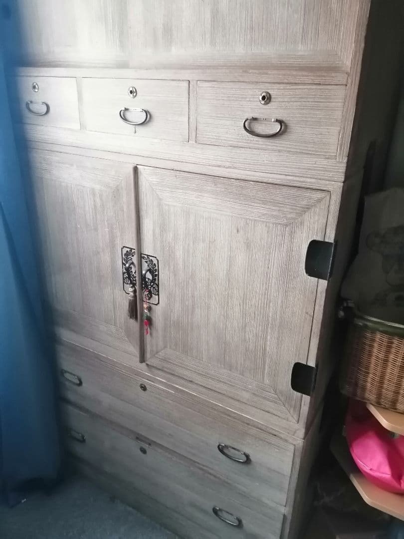 桐箪笥　箪笥　骨董　アンティーク　ヴィンテージ　家具　着物入れ　和箪笥
