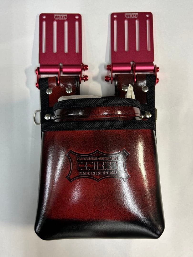 ニックス Knicks アドバンガラス革 レッド 腰道具　アルミ プレート 金具