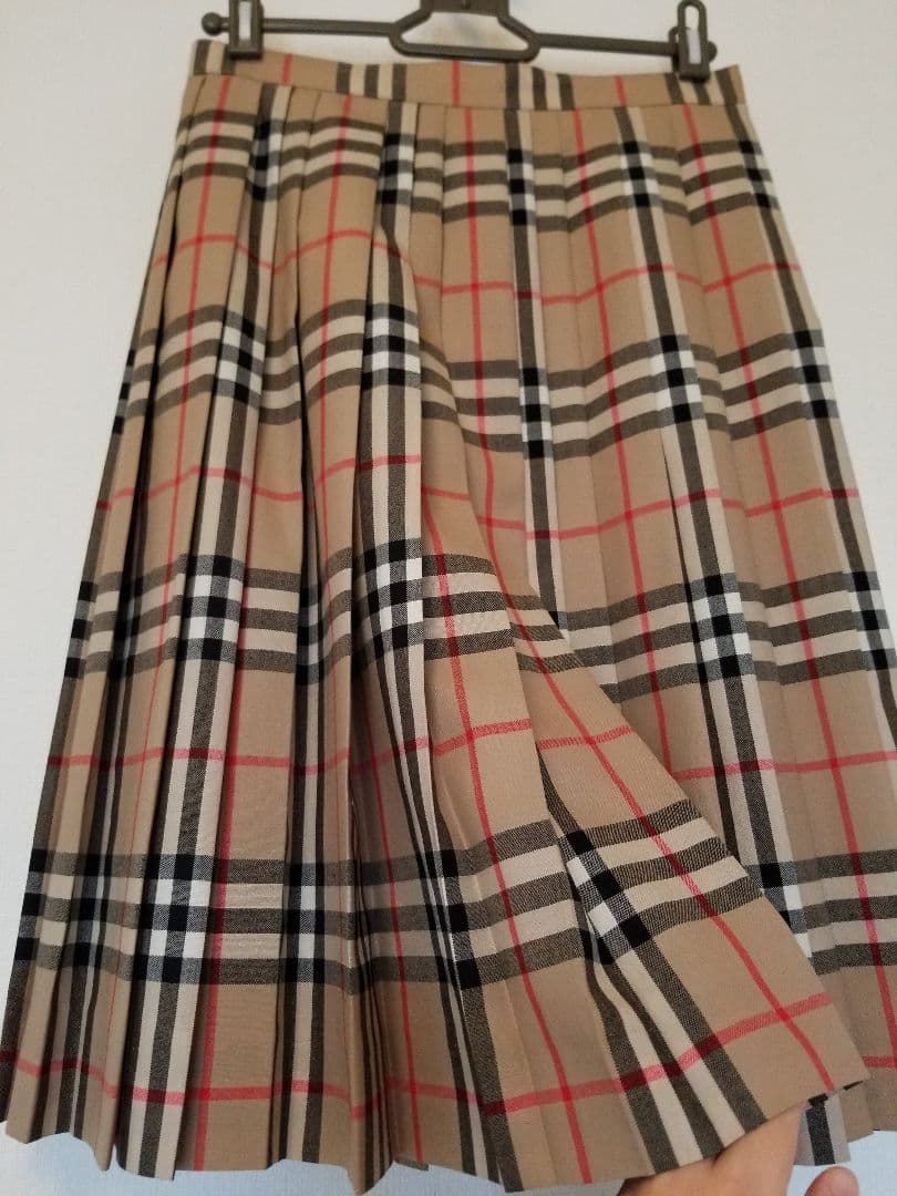 バーバリーキッズスカート未使用近 美品 上品丈 ノバチェック 茶 150 160