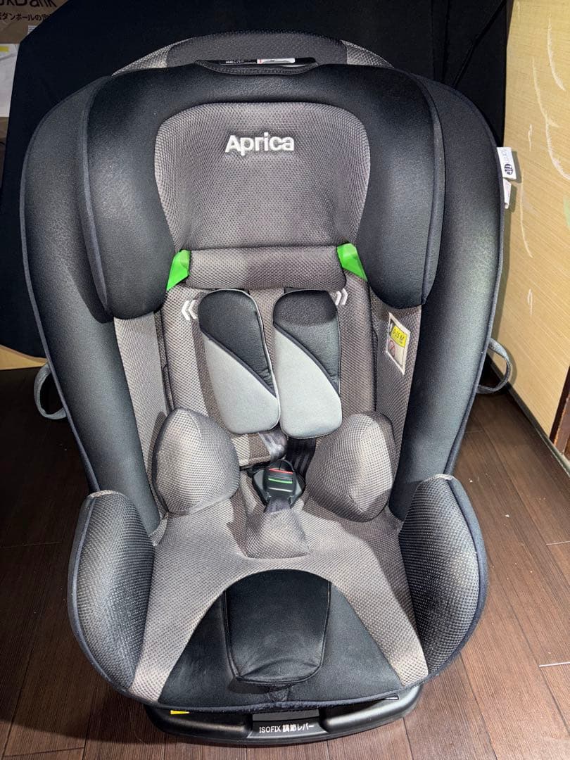 Aprica フォームフィット ISOFIX 360°セーフティチャイルドシート