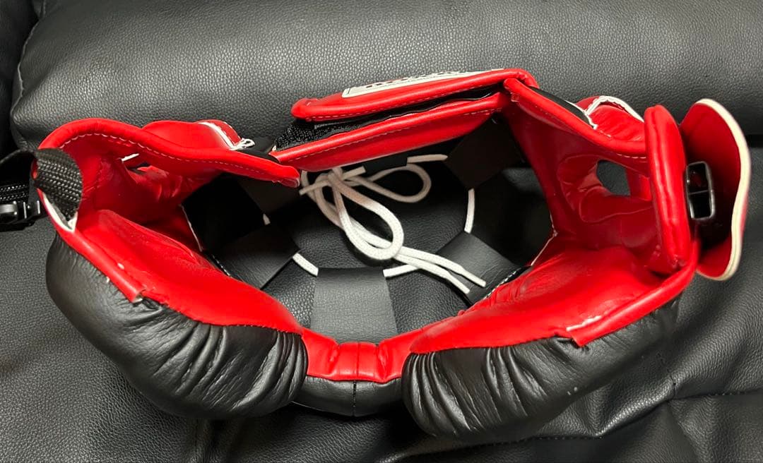 Winning ボクシンググローブ 16oz レッド