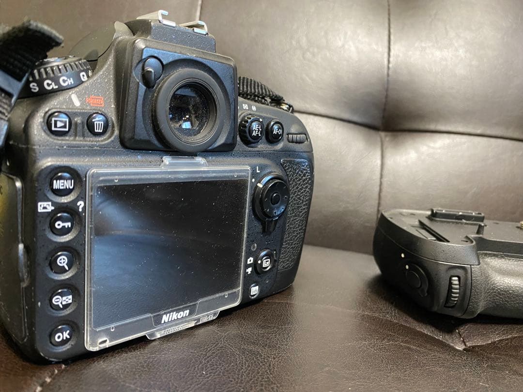 Nikon D800 デジタル一眼レフカメラ　純正縦グリップ付き