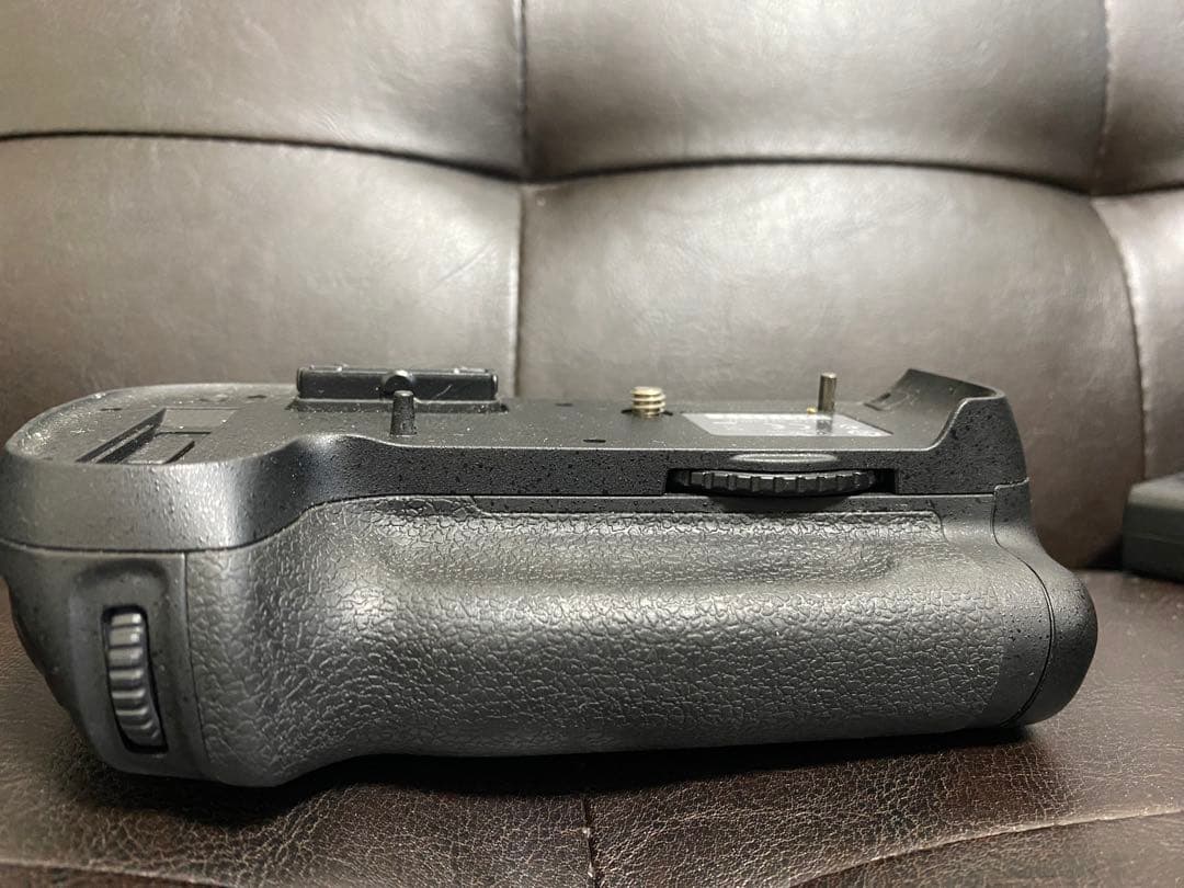 Nikon D800 デジタル一眼レフカメラ　純正縦グリップ付き