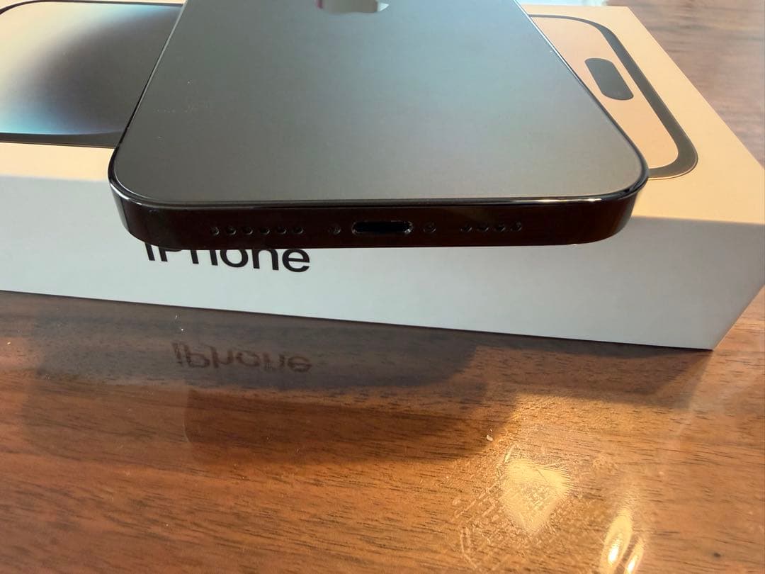 Apple iPhone 14 Promax 256 GBスペースブラック 本体