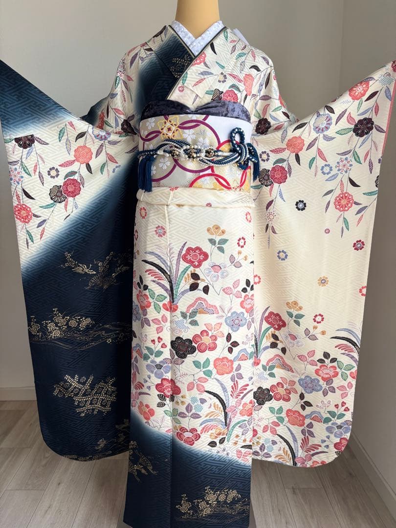 ニコニコ 　　♡ 振袖フルセット（７点）　正絹振袖　成人式　クリーニング済