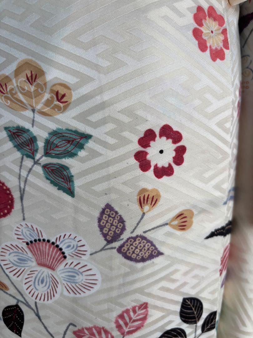 ニコニコ 　　♡ 振袖フルセット（７点）　正絹振袖　成人式　クリーニング済