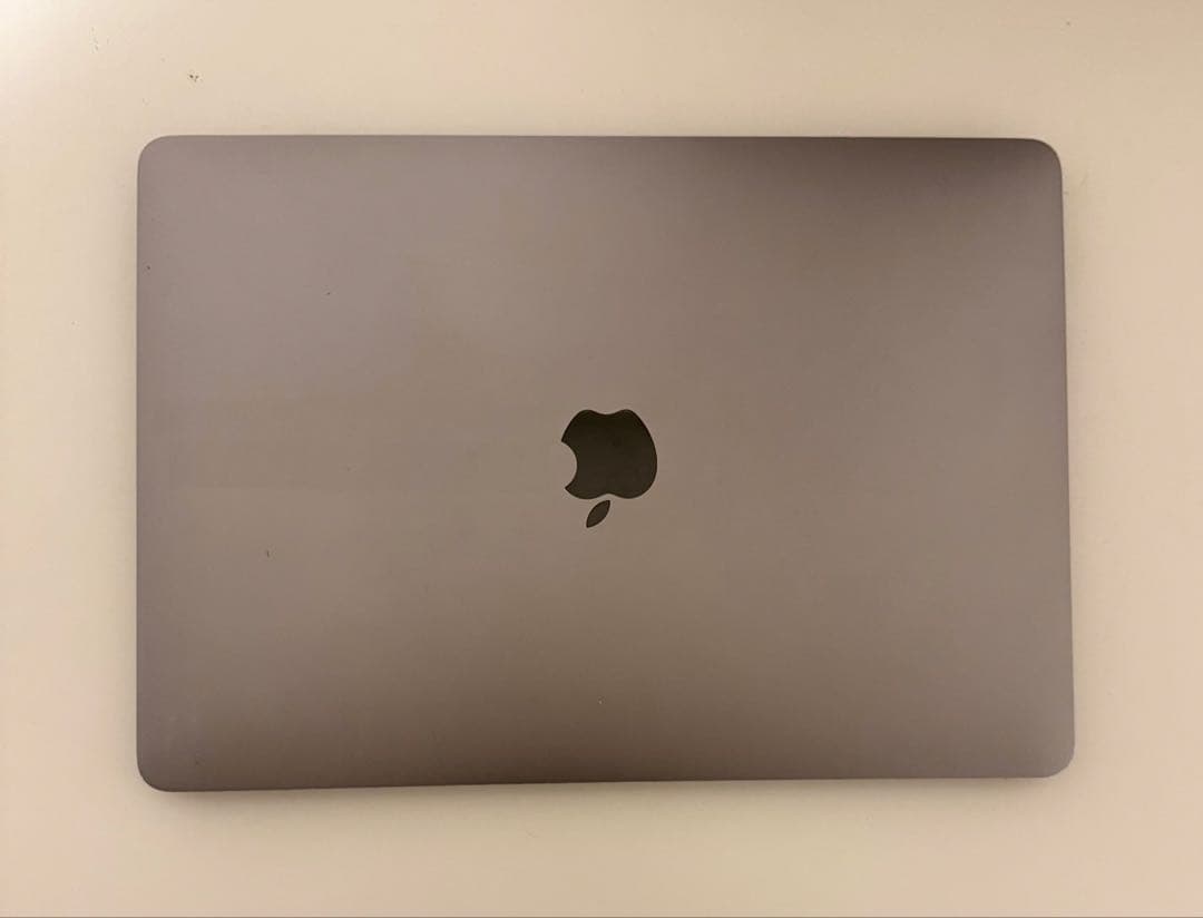 美品 Macbook Pro 2020 13インチ 初期化済