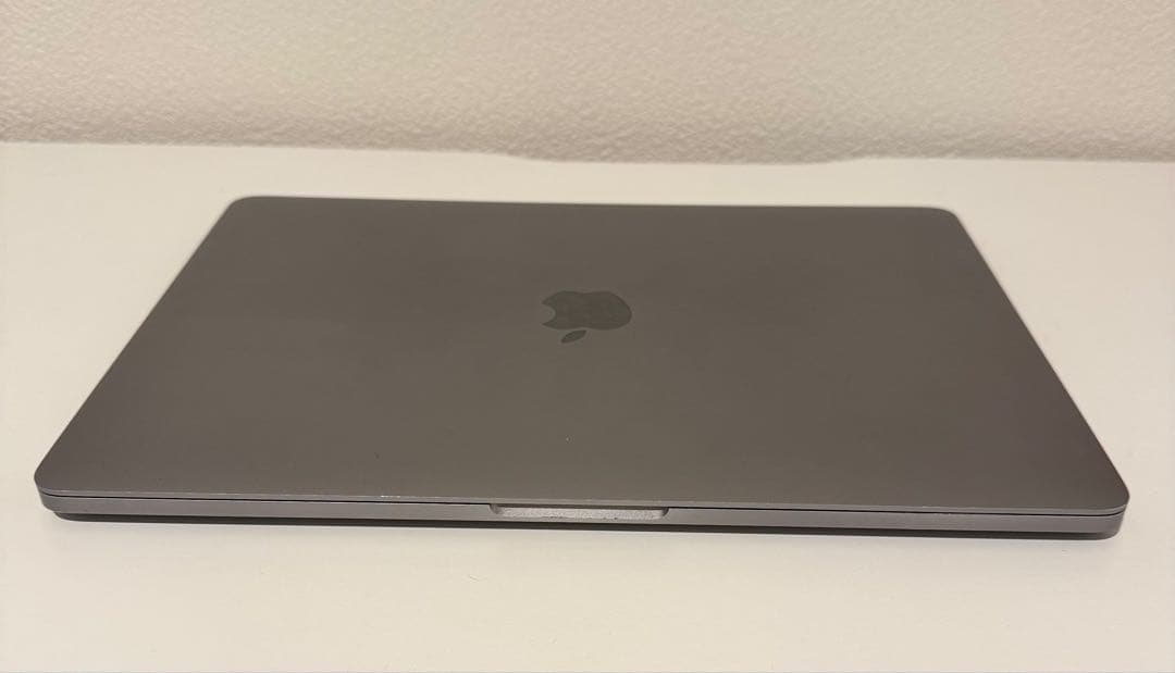 美品 Macbook Pro 2020 13インチ 初期化済