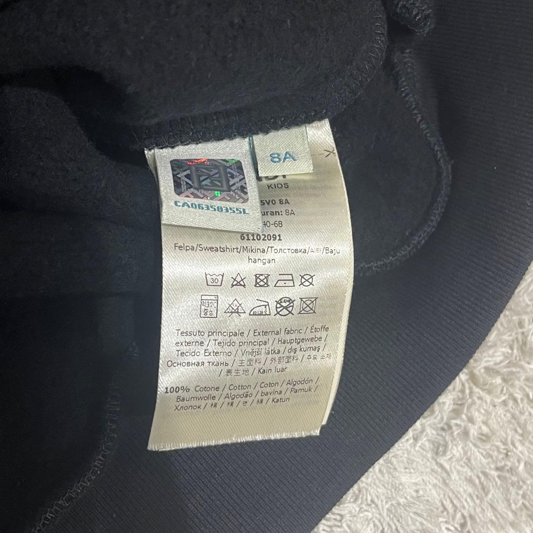 【極美品】FENDI スウェット　トレーナー　キッズ　8A 黒　ロゴ