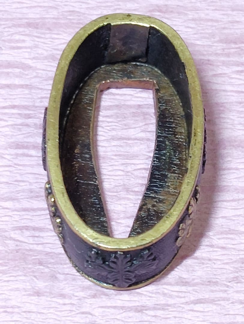 刀装具 縁頭 縁のみ 銅地 金色絵 魚々子地 五三桐紋図 時代物