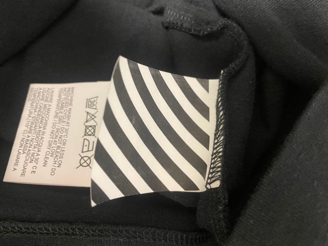 off White オフホワイト ロンT