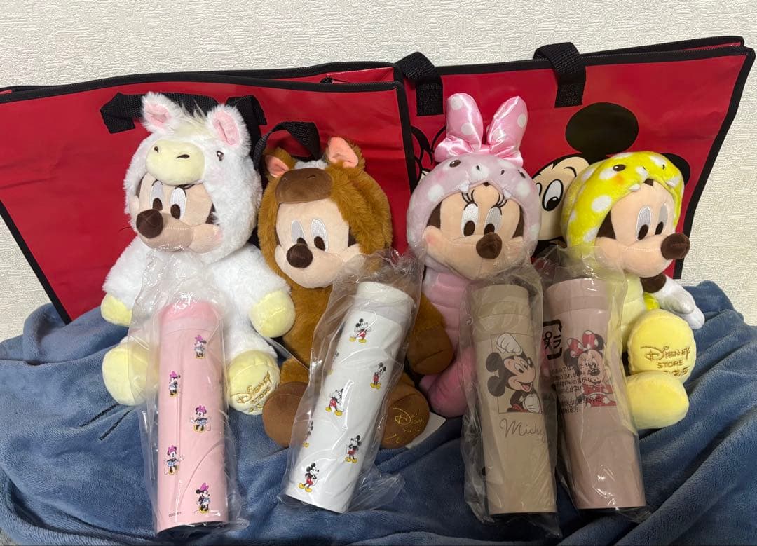 【新品未使用】ディズニーストア福袋セット　2025&2026