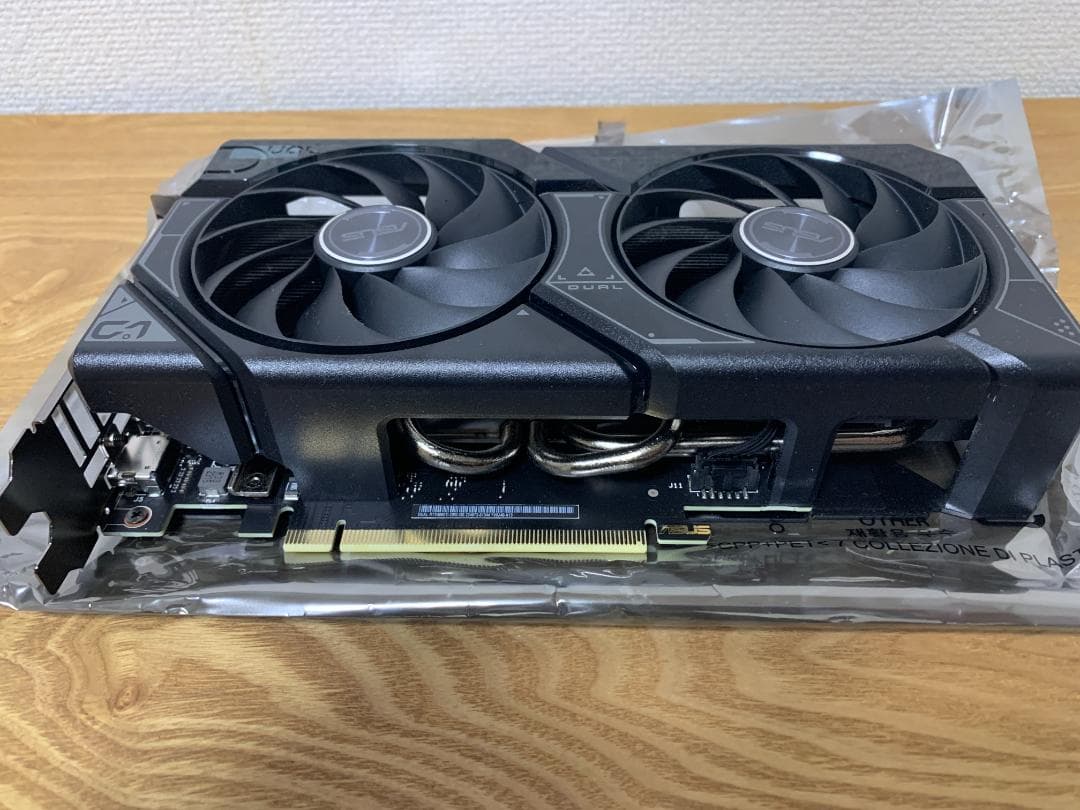 グラフィックボード・グラボ・ビデオカード ASUS GeForce RTX 4060 Ti OC 8GB