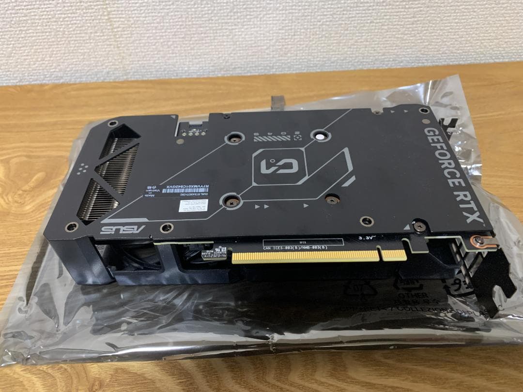 グラフィックボード・グラボ・ビデオカード ASUS GeForce RTX 4060 Ti OC 8GB