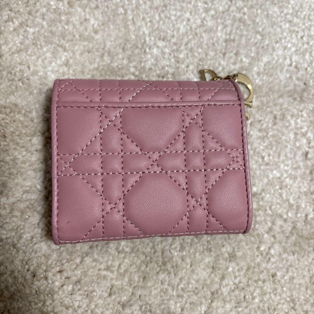Lady Dior ロータスウォレット [日本限定]