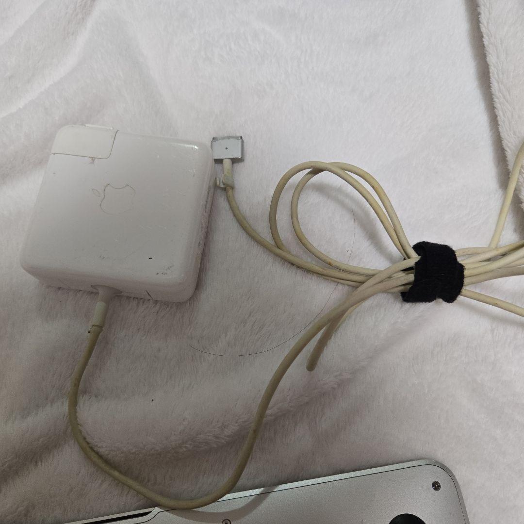 MacBook Air シルバー 11インチ メモリ4gb 256GB