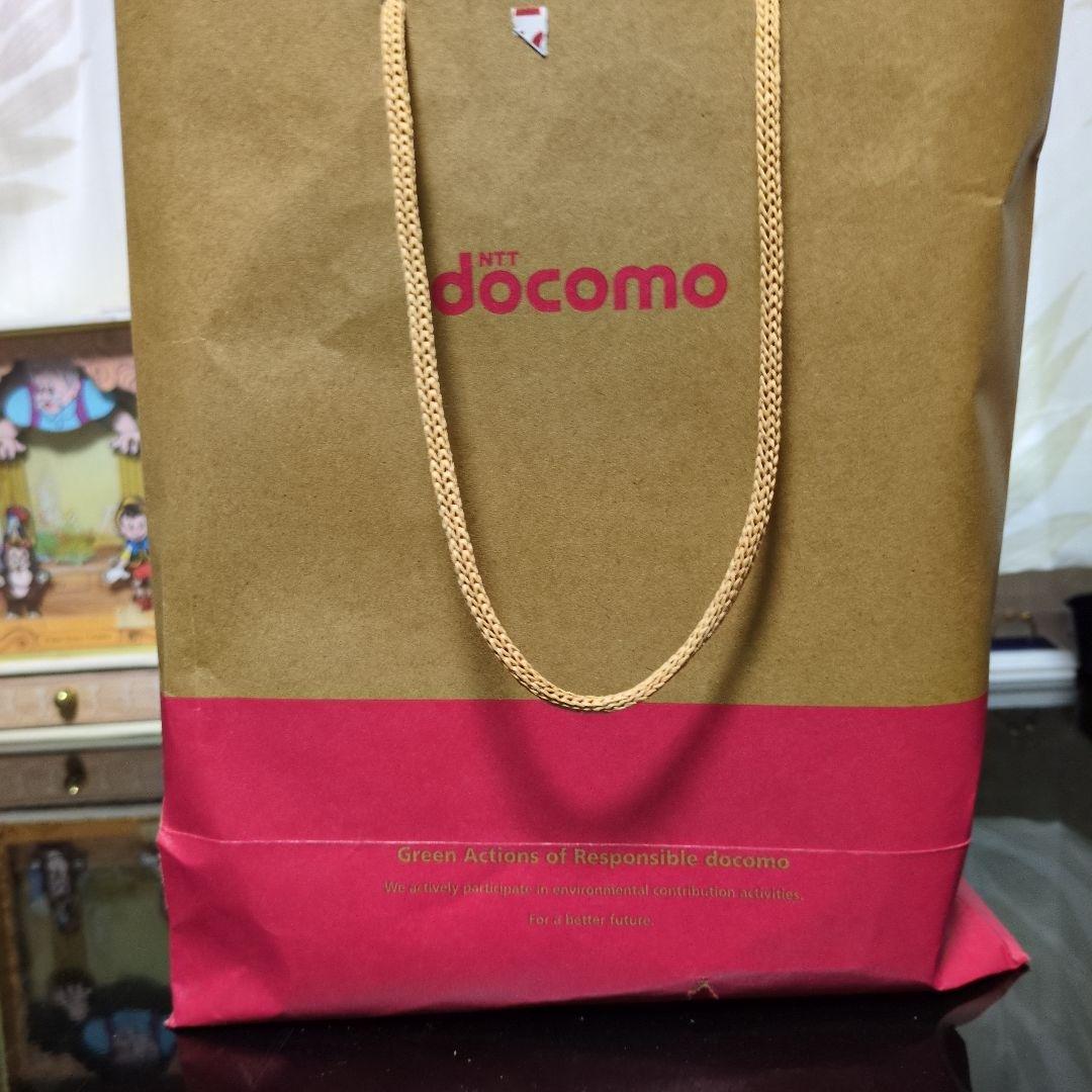 NTT docomo HR02 無線LANルーター